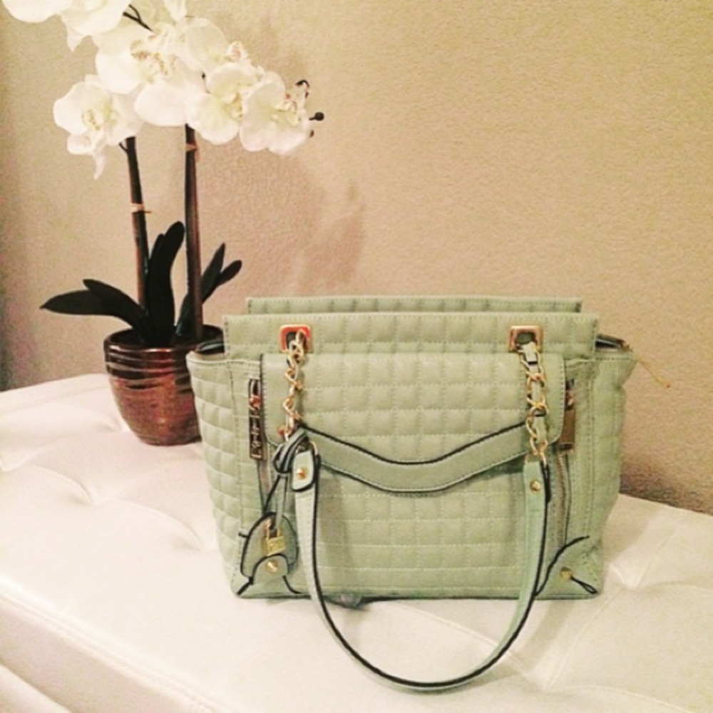 Jessica Simpson mint colored bag