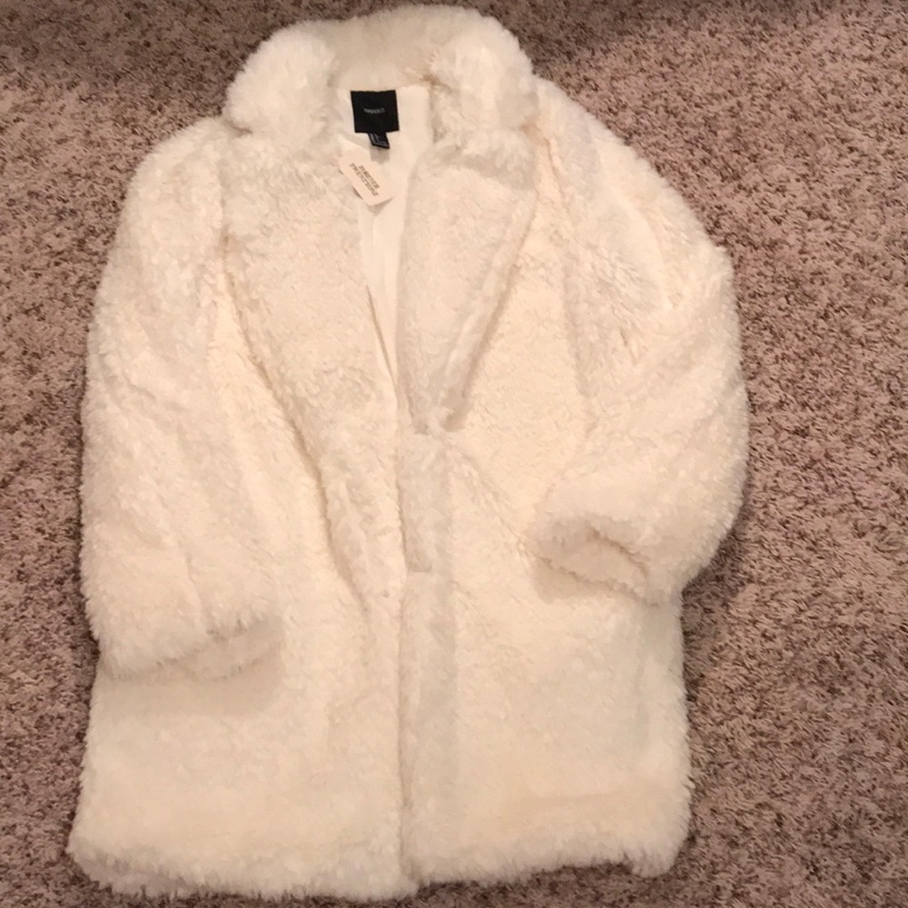 NEW Coat. Never worn. - Picture 4 of 7