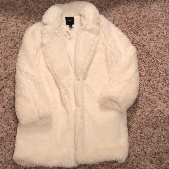 NEW Coat. Never worn. - Picture 4 of 7