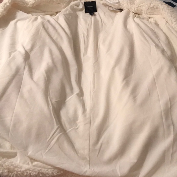 NEW Coat. Never worn. - Picture 7 of 7