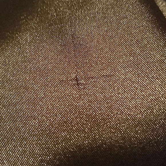 Black satin looking top w/ sweetheart neckline - Picture 6 of 6