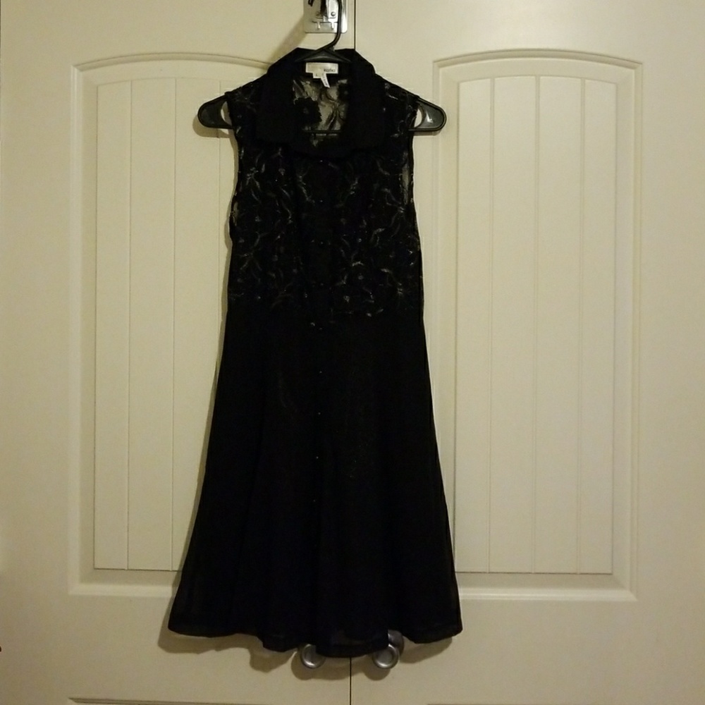 Black sleevless party dress