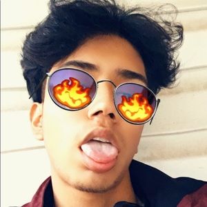 Meet your Posher, Alberto