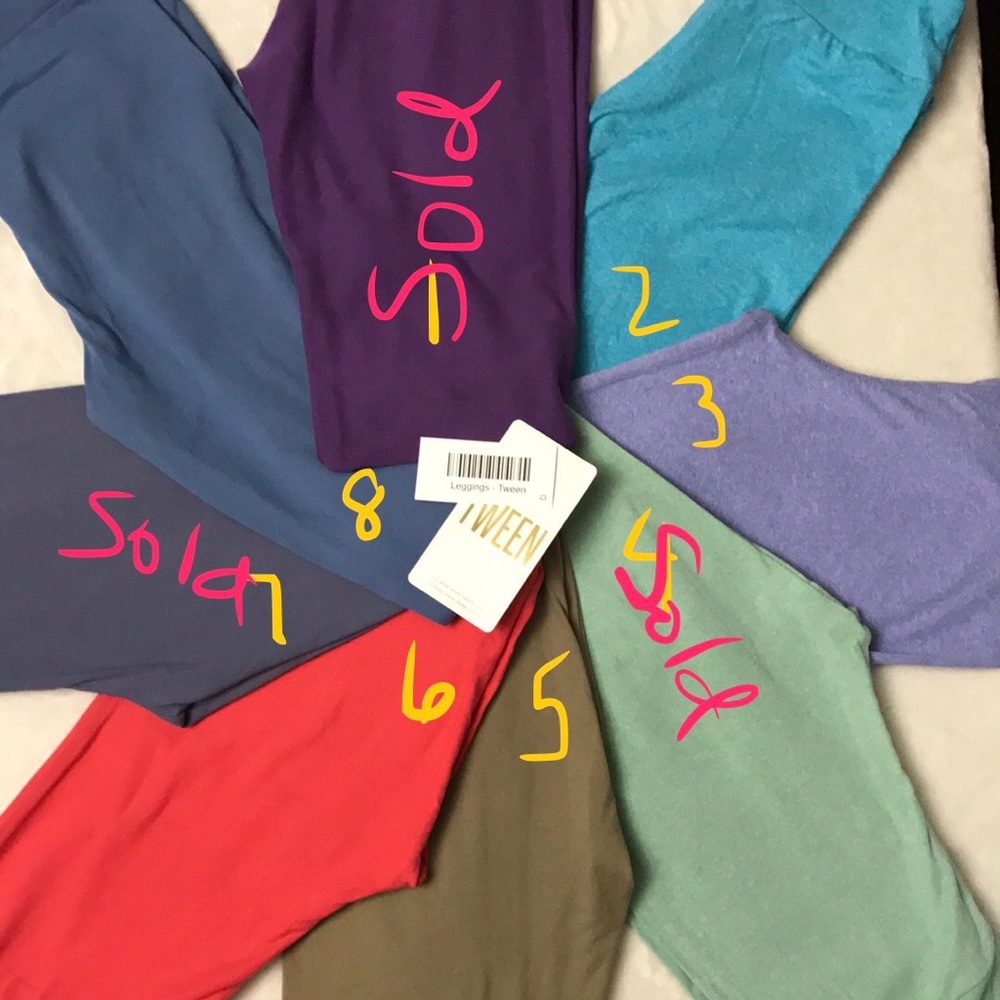SOLD 📍📍 🆕〰 SOLID Tween leggings