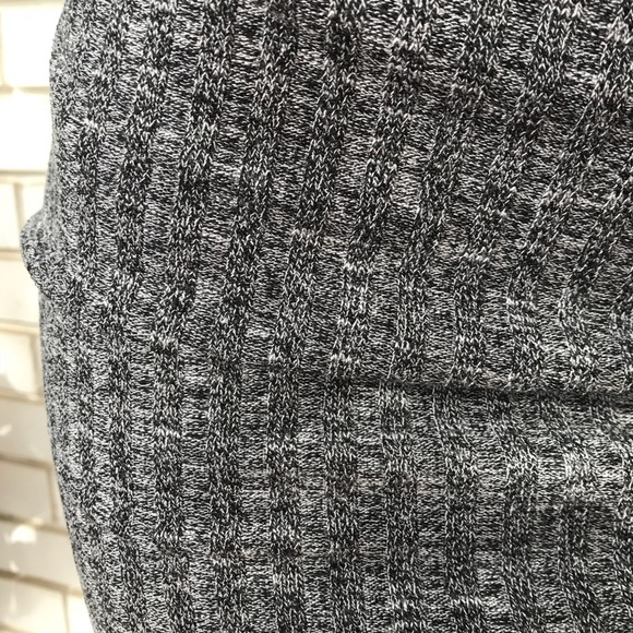 Solddd Outtt - Picture 4 of 4