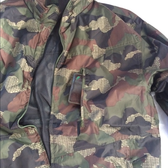 Men's camo army green windbreaker zip up Nwt - Picture 6 of 8