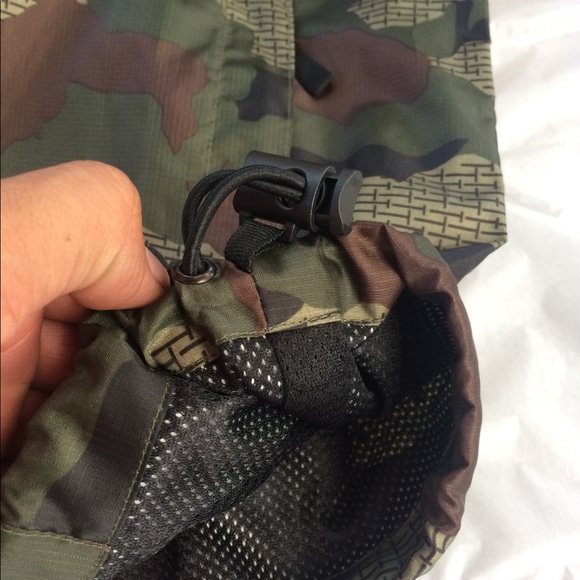 Men's camo army green windbreaker zip up Nwt - Picture 8 of 8