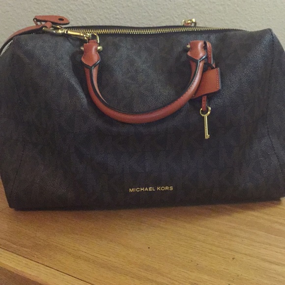 Michael Kors Handbags - Michael Kors Large Handbag Satchel