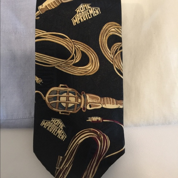 Home improvement men's tie - Picture 3 of 3