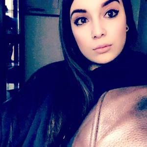 Meet your Posher, Antoinette