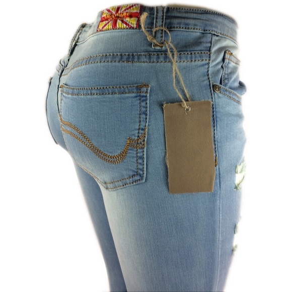 Womens stretch denim distressed skinny jeans Nwt - Picture 3 of 8