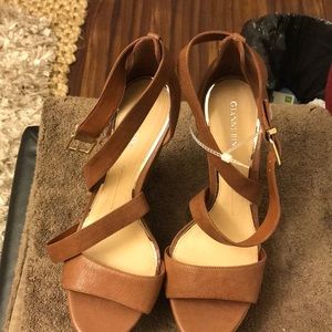 WEdge heel sandals
