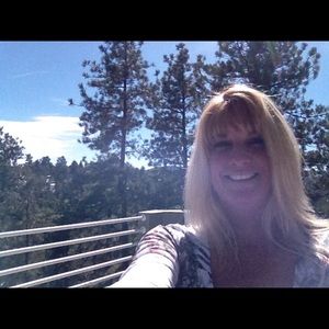 Meet your Posher, Joyce