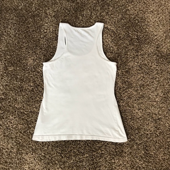 ♡ Guess Tank Top ♡ - Picture 2 of 3