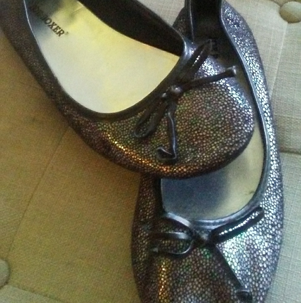 Girls loafers only worn once