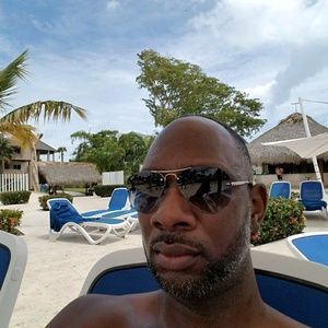 Meet your Posher, Myron