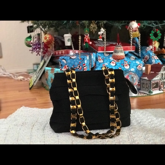 Authentic Salvatore Ferragamo gold chain grosgrain - Picture 2 of 7