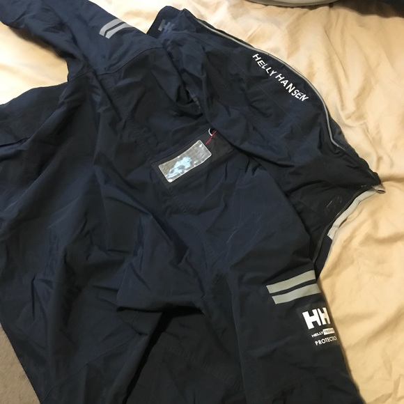 Helly Hansen jacket - Picture 3 of 6