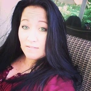 Meet your Posher, Renee