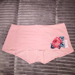 VS PINK BOYSHORTS