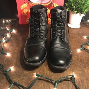 $22 New Steve Madden Men Boots💥