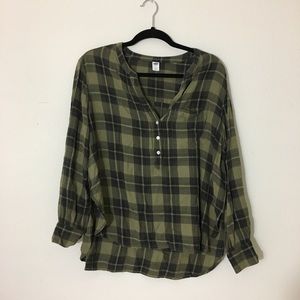 COLLAR-LESS OLD NAVY BLOUSE