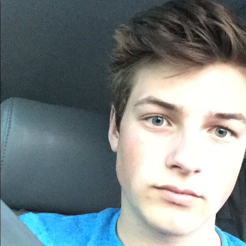 Meet your Posher, Garrett