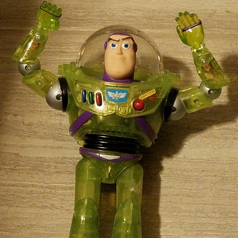 BUZZ LIGHTERS 10" SPECIAL EDITION WILL U.G.C - Picture 1 of 3