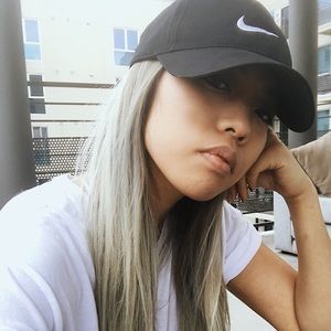 Meet your Posher, Carin