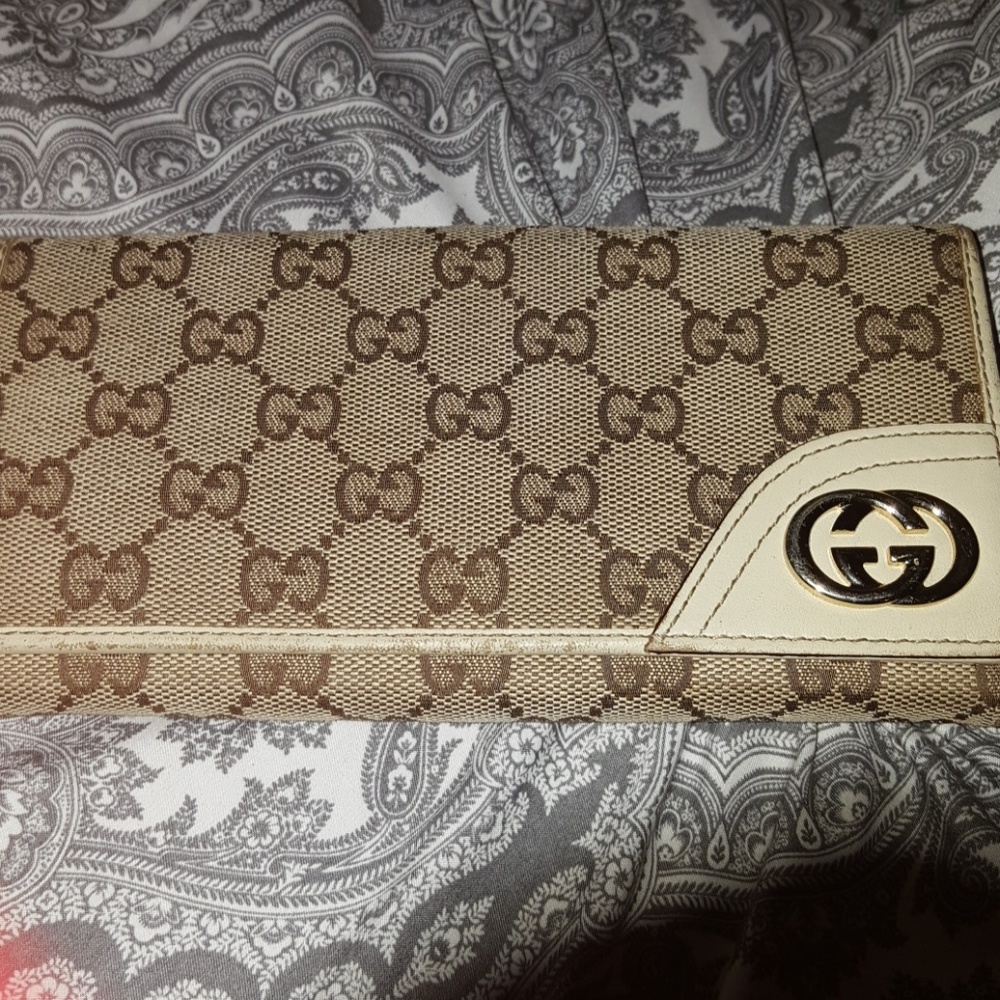 Gucci wallet