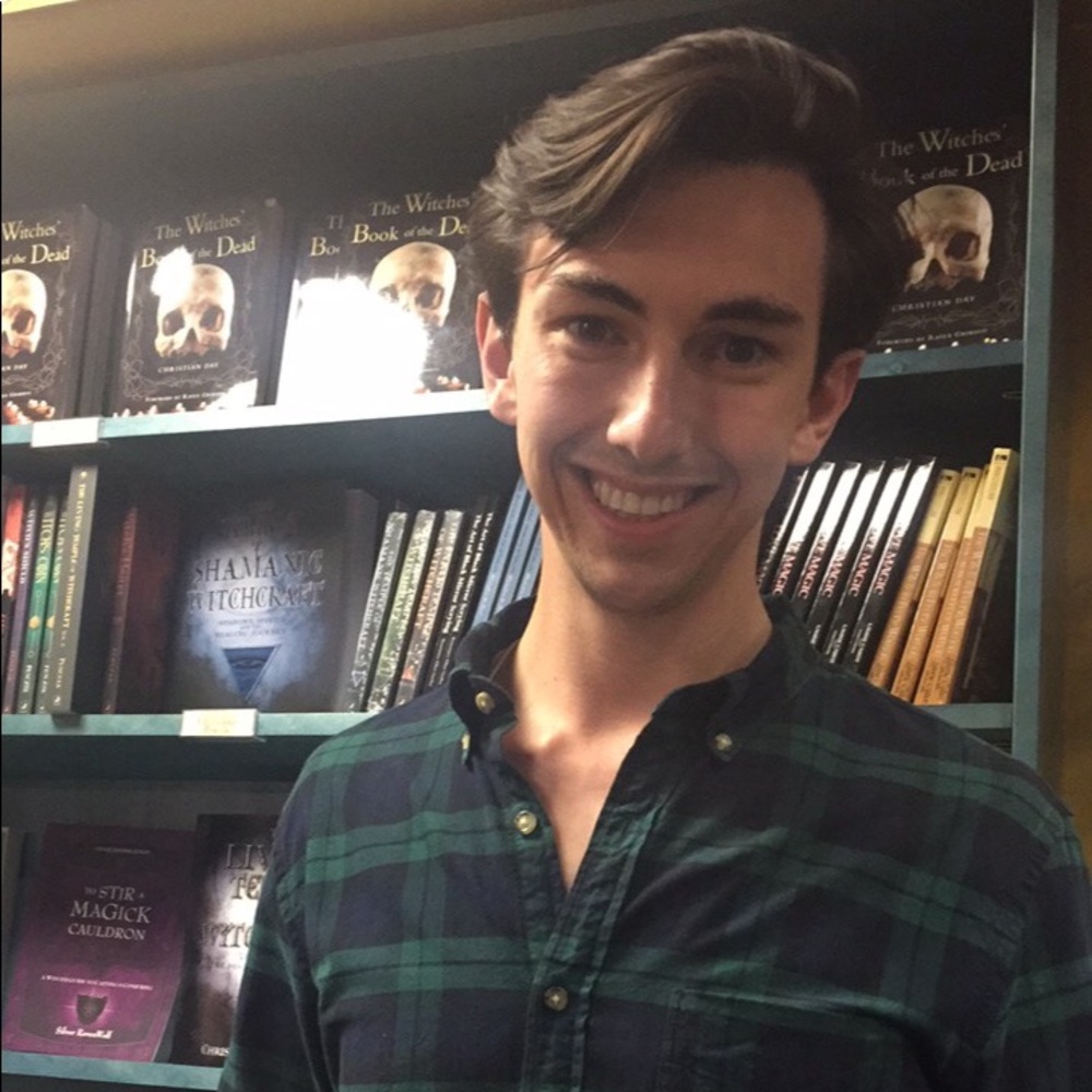 Meet your Posher, Zach