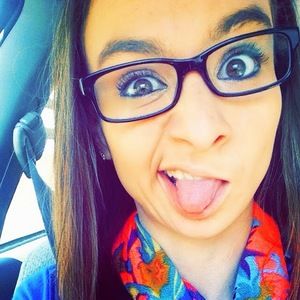 Meet your Posher, Lindsey