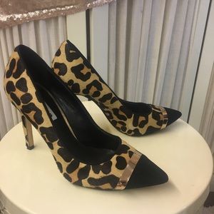 Leopard heels 👠 8.5