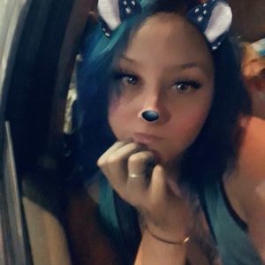 Meet your Posher, Leashea