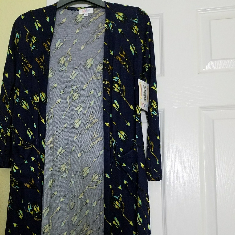 bnwt XS lularoe Sarah cardigan arrows print
