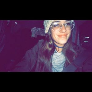 Meet your Posher, Madeline