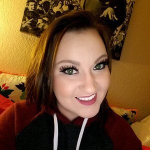 Meet your Posher, Dani