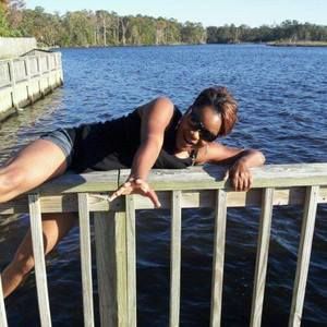 Meet your Posher, Latrica