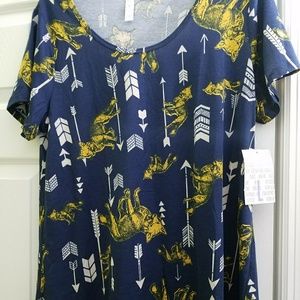 bnwt large classic lularoe tee fox and arrow