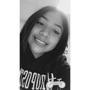 Meet your Posher, Alondra