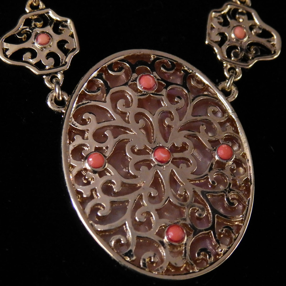 NWT gold necklace / orange accent stones WHBMN25 - Picture 3 of 5
