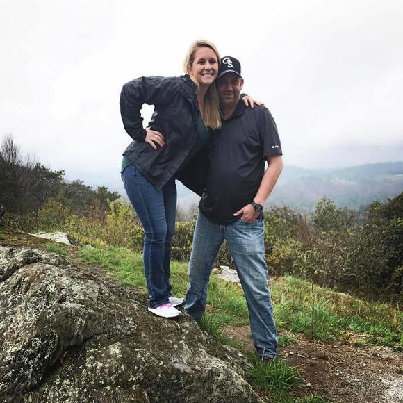 Meet your Posher, Sharon - Picture 2 of 2