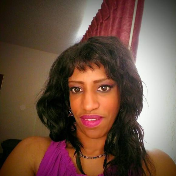 Meet your Posher, Thera - Picture 1 of 1