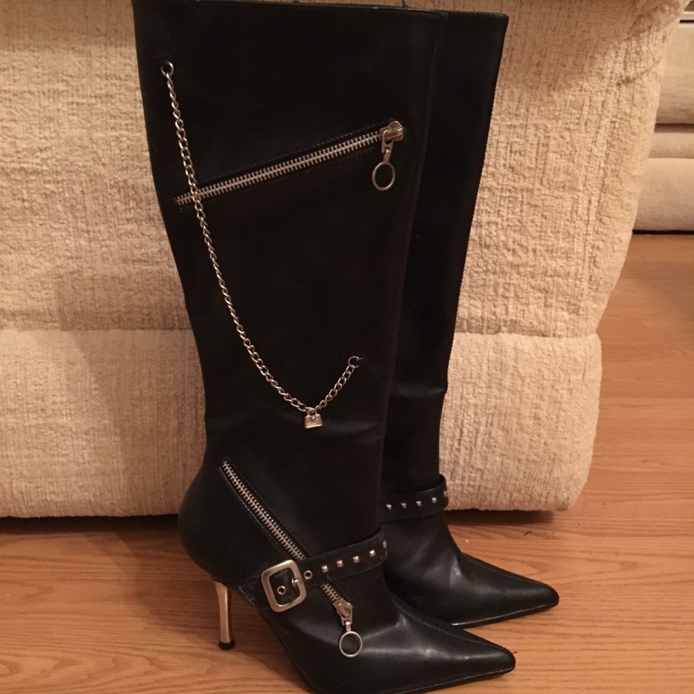 Black Boots Size 5