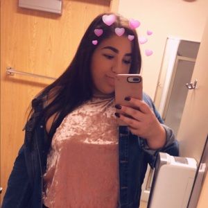 Meet your Posher, Alyssa