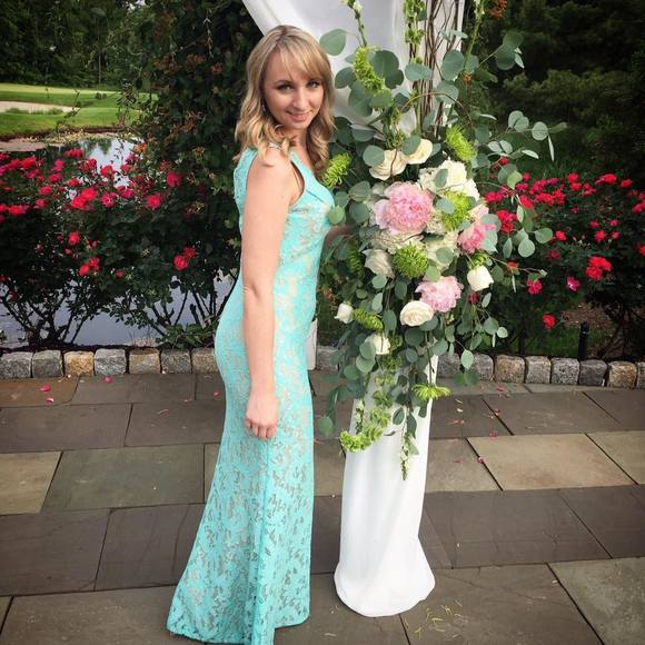 Meet your Posher, Yevgeniya - Picture 1 of 1