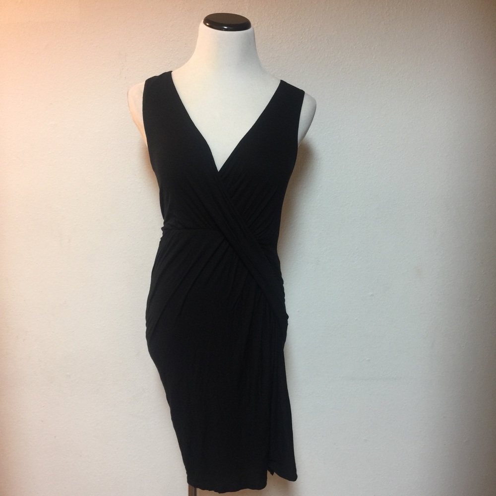 By velvet Black Wrap Fitted Sleeveless Dress Sz S