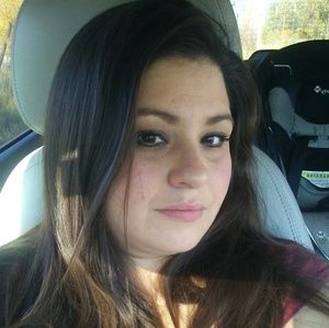 Meet your Posher, Vanessa