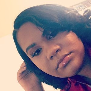 Meet your Posher, Deanna