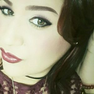 Meet your Posher, Desy